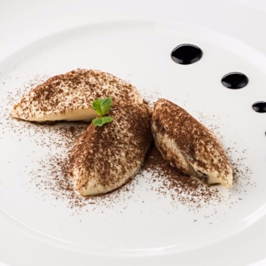 italian-restaurant-bangkok-lenzi-tiramisu